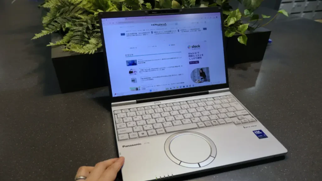 Yuvarlak Touchpad, Ethernet ve 23 Saat Pil: Let’s Note SC7 Tanıtıldı