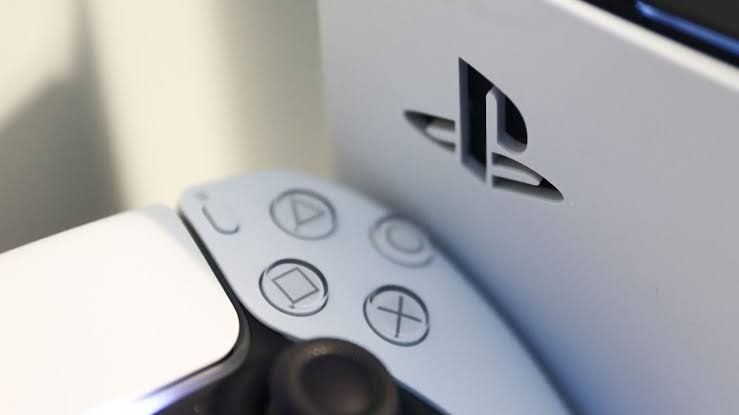 PS5 Güç Kablosu Kaybolduysa Hangi Kabloyu Almalısınız?