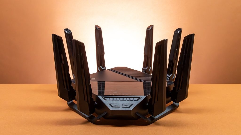 ASUS Router Kullanıcılarına Acil Uyarı: Üç Tehlikeli Açık Kapatıldı